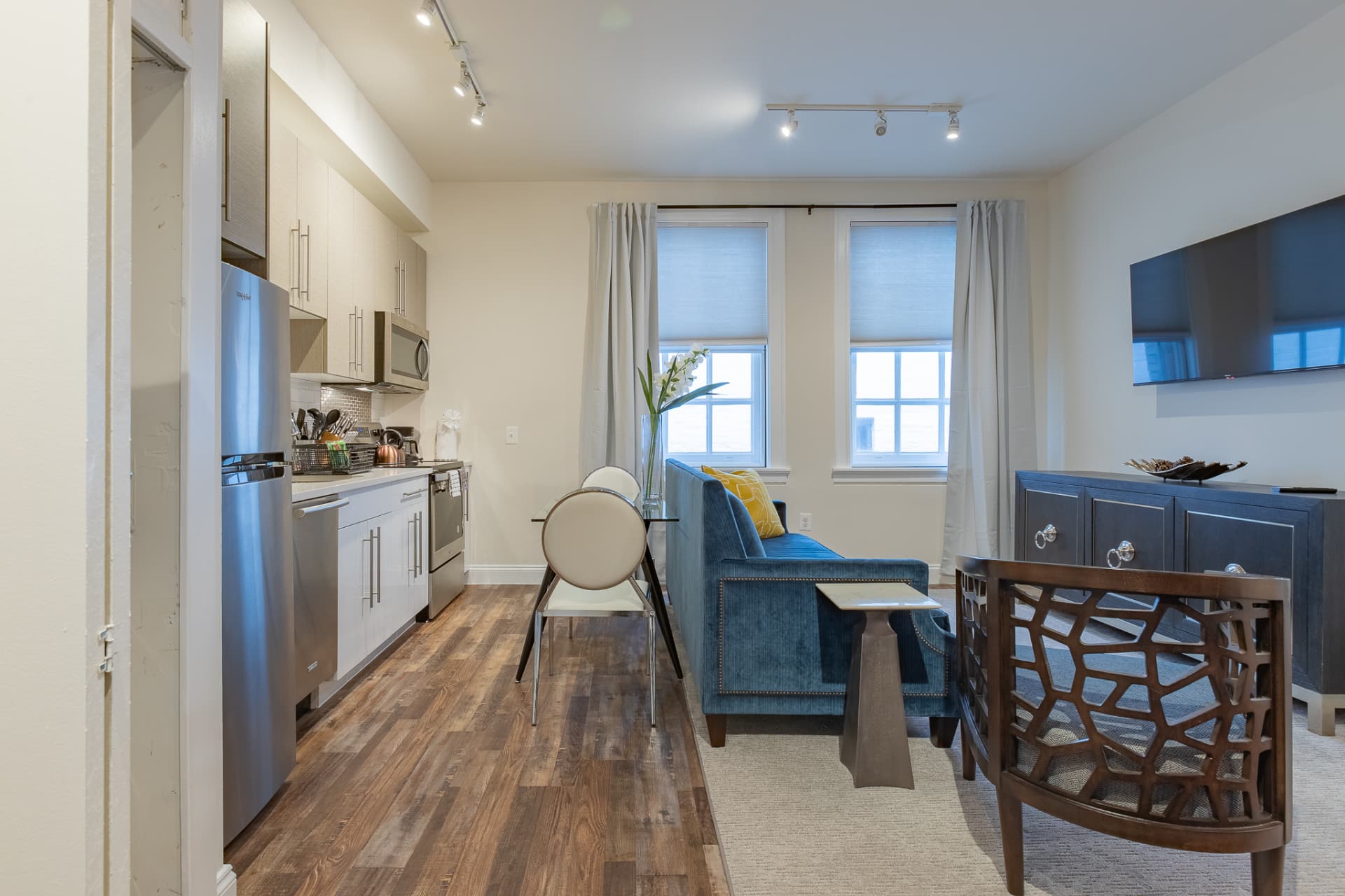 Baltimore Loft Apartments · Unit 602 — photo 2 of 17